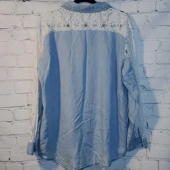 Crazy Train Lace and Denim Pearl Snap Button Up XL - Picture 8 of 11